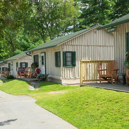 Hotel Lincoln Log Colony Lake George Esterno foto