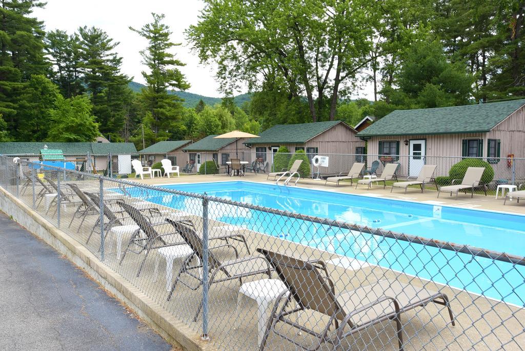 Hotel Lincoln Log Colony Lake George Esterno foto