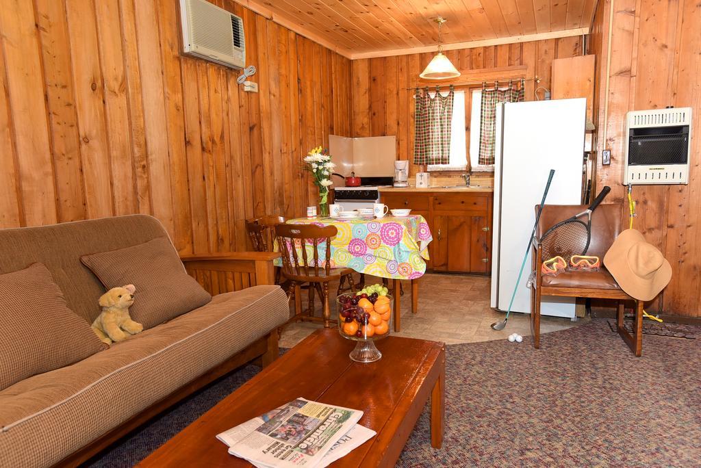 Hotel Lincoln Log Colony Lake George Esterno foto