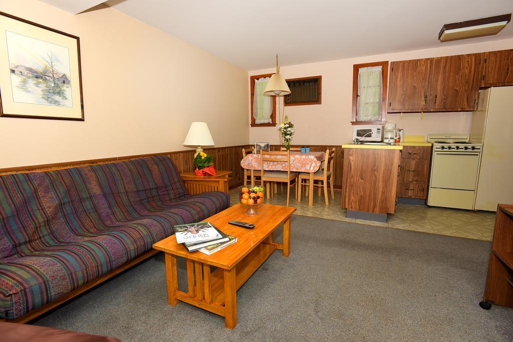 Hotel Lincoln Log Colony Lake George Esterno foto